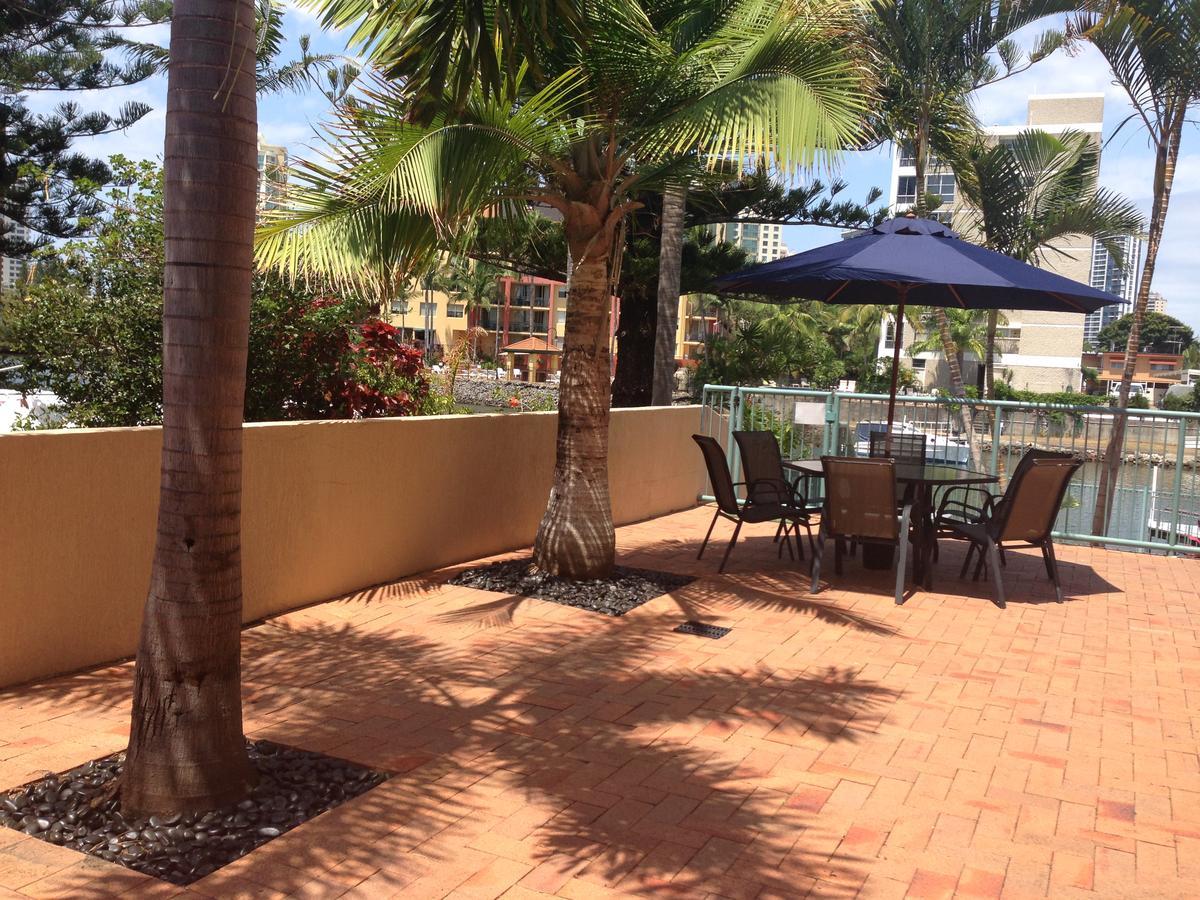 Surfers Riverside Gold Coast Exterior photo